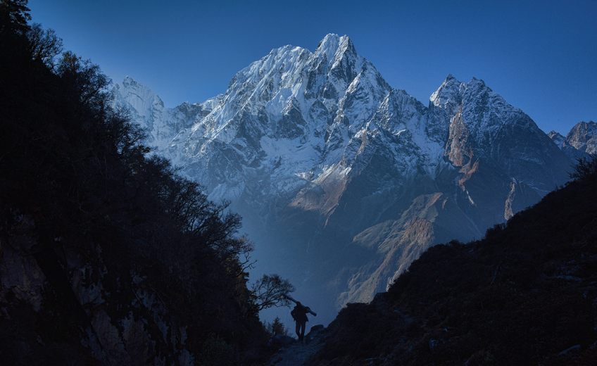 Trekking The Manaslu Circuit