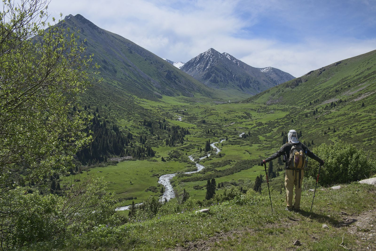 Kyrgyzstan: Swiss Mountain Paradise In Central Asia