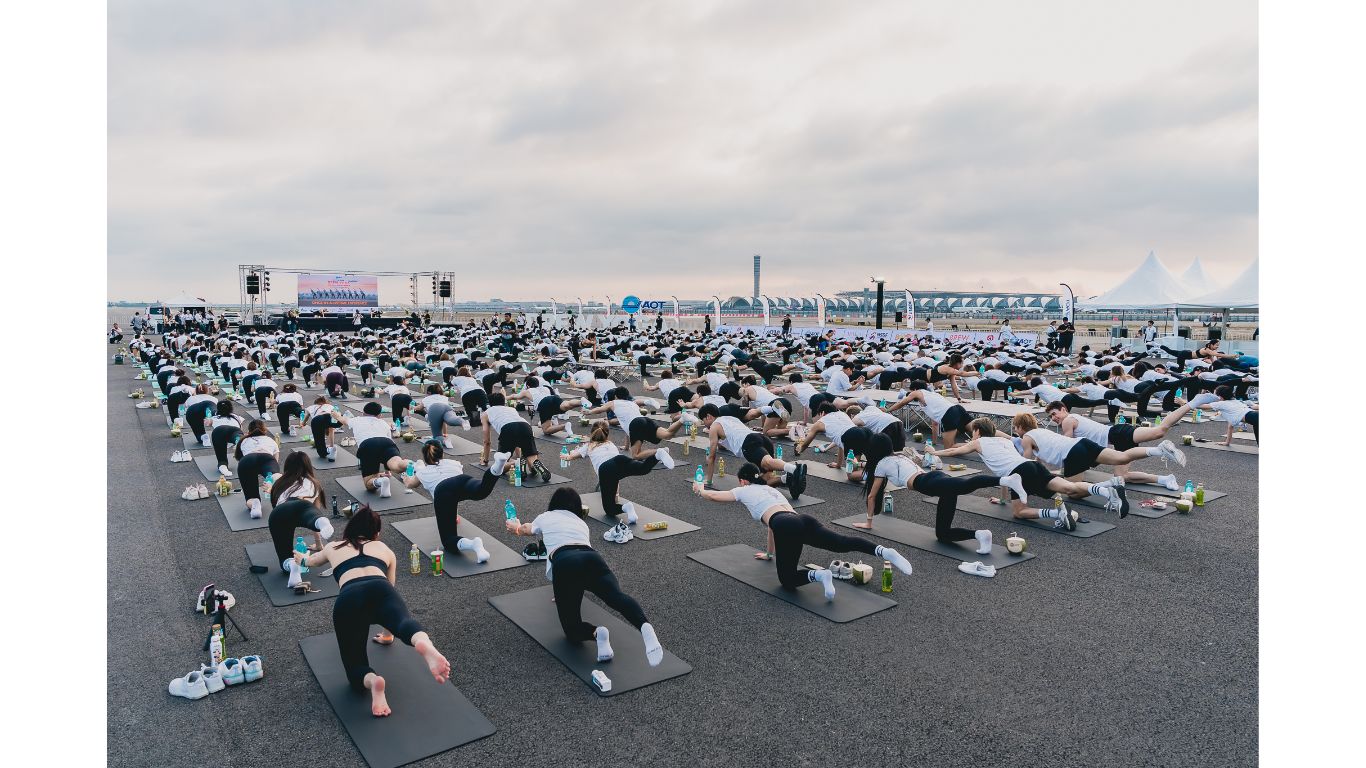 500 Thais Take Off On Wellness Adventure At Suvarnabhumi Airport