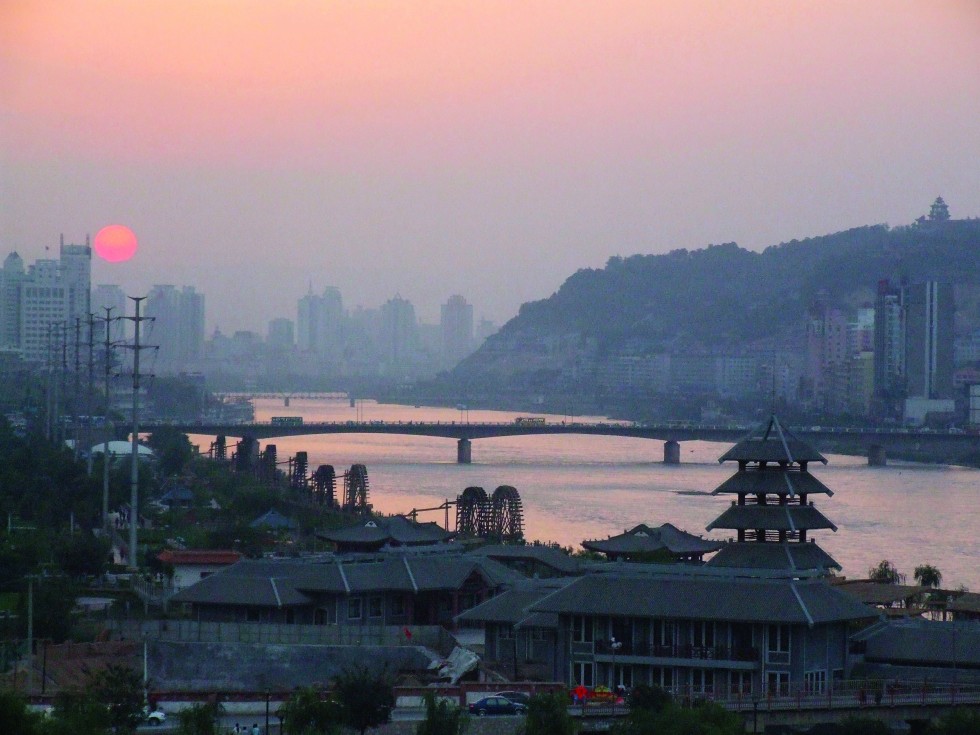 Dawn over the Yellow River in Lanzhou, the capital of Gansu.