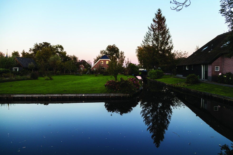 Giethoorn, Netherlands: Relearn a language unspoken since childhood in a far country— premature age criss-crossing tongues and tangling agonies.