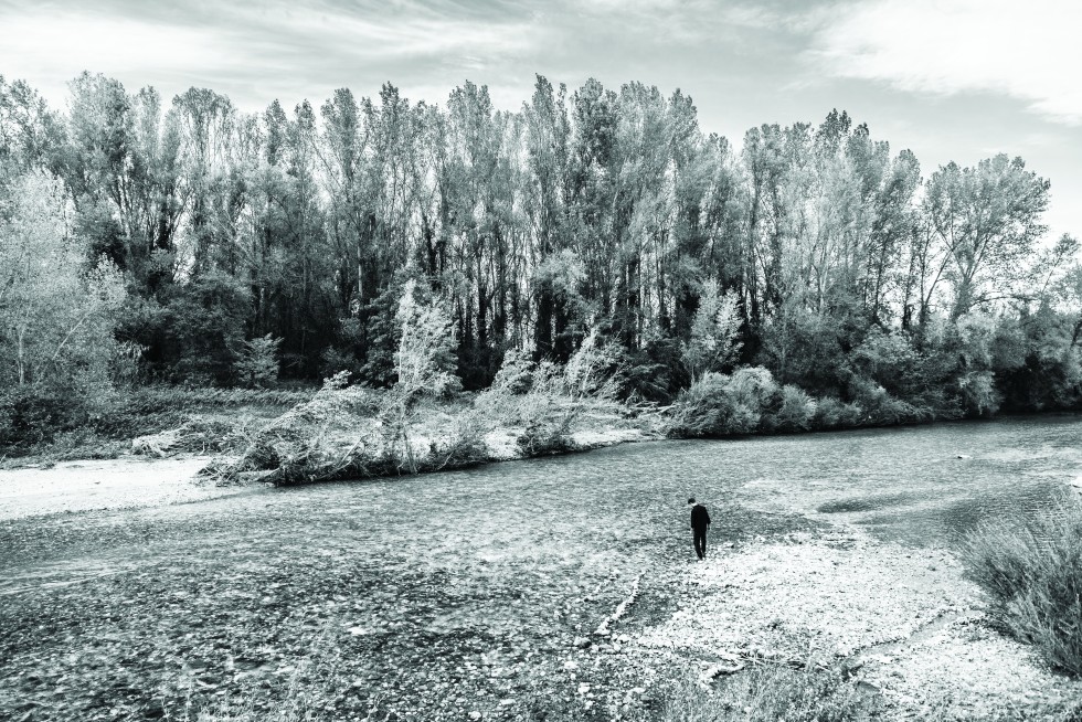 Textures and colours along the Cèze River.