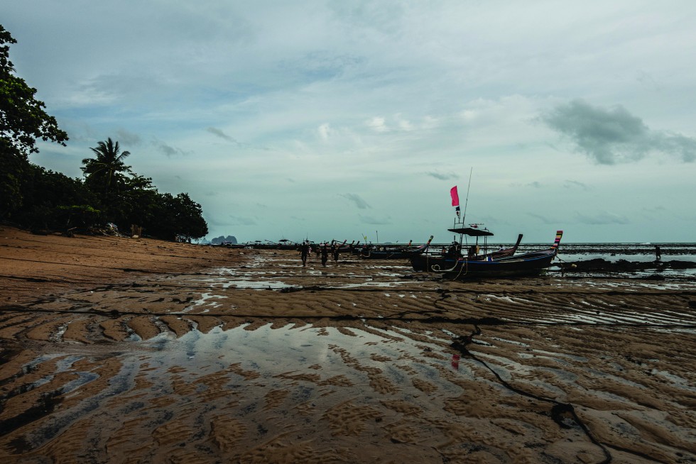 Tide shifts are dramatic here. Low tide grounds boats.