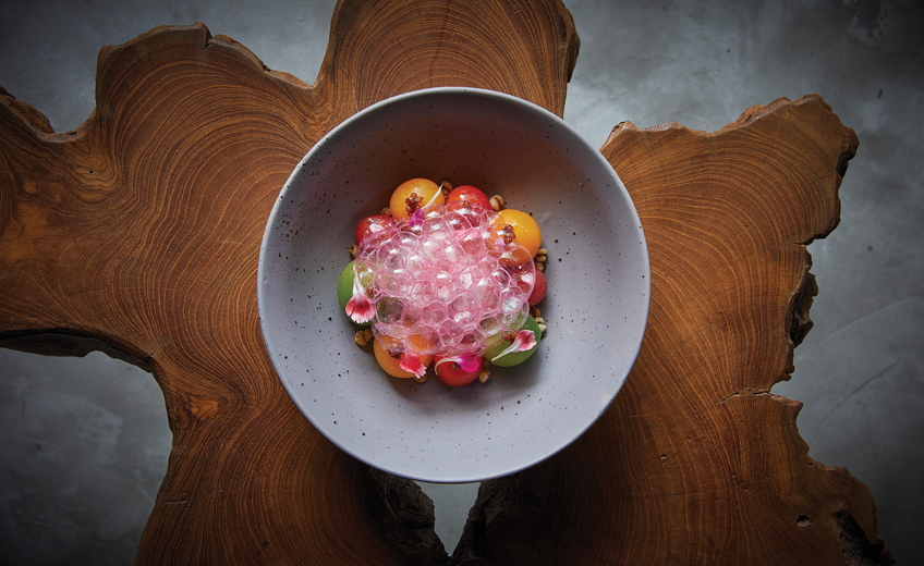 BANGKOK'S FIRST URBAN FARM DINING