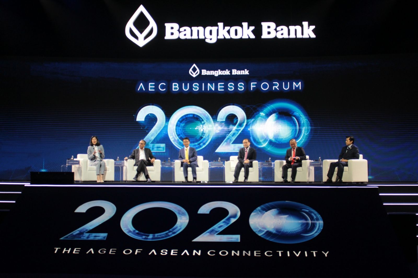 Bangkok Bank Hosts AEC Business Forum 2019