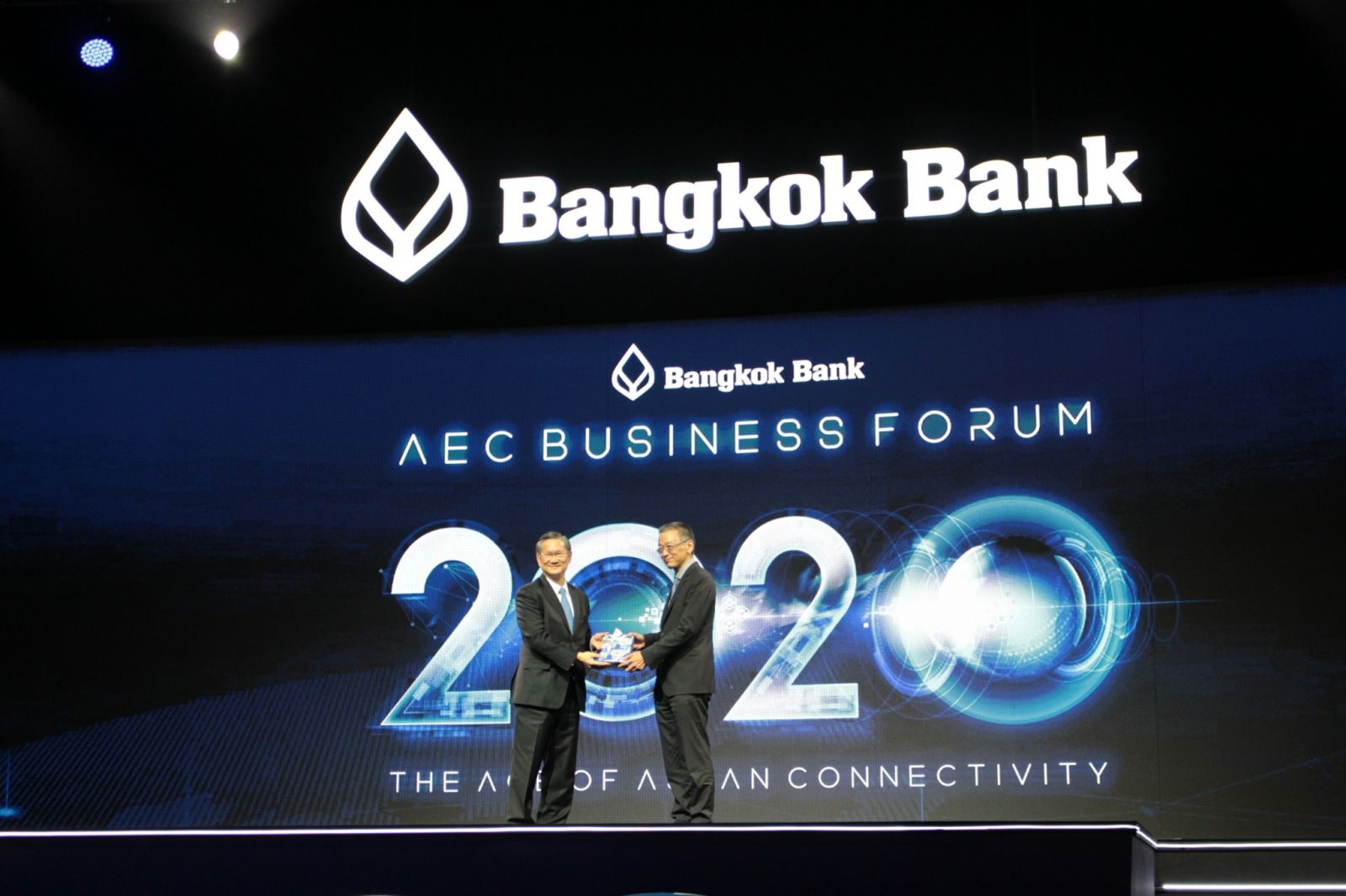 Bangkok Bank Hosts AEC Business Forum 2019