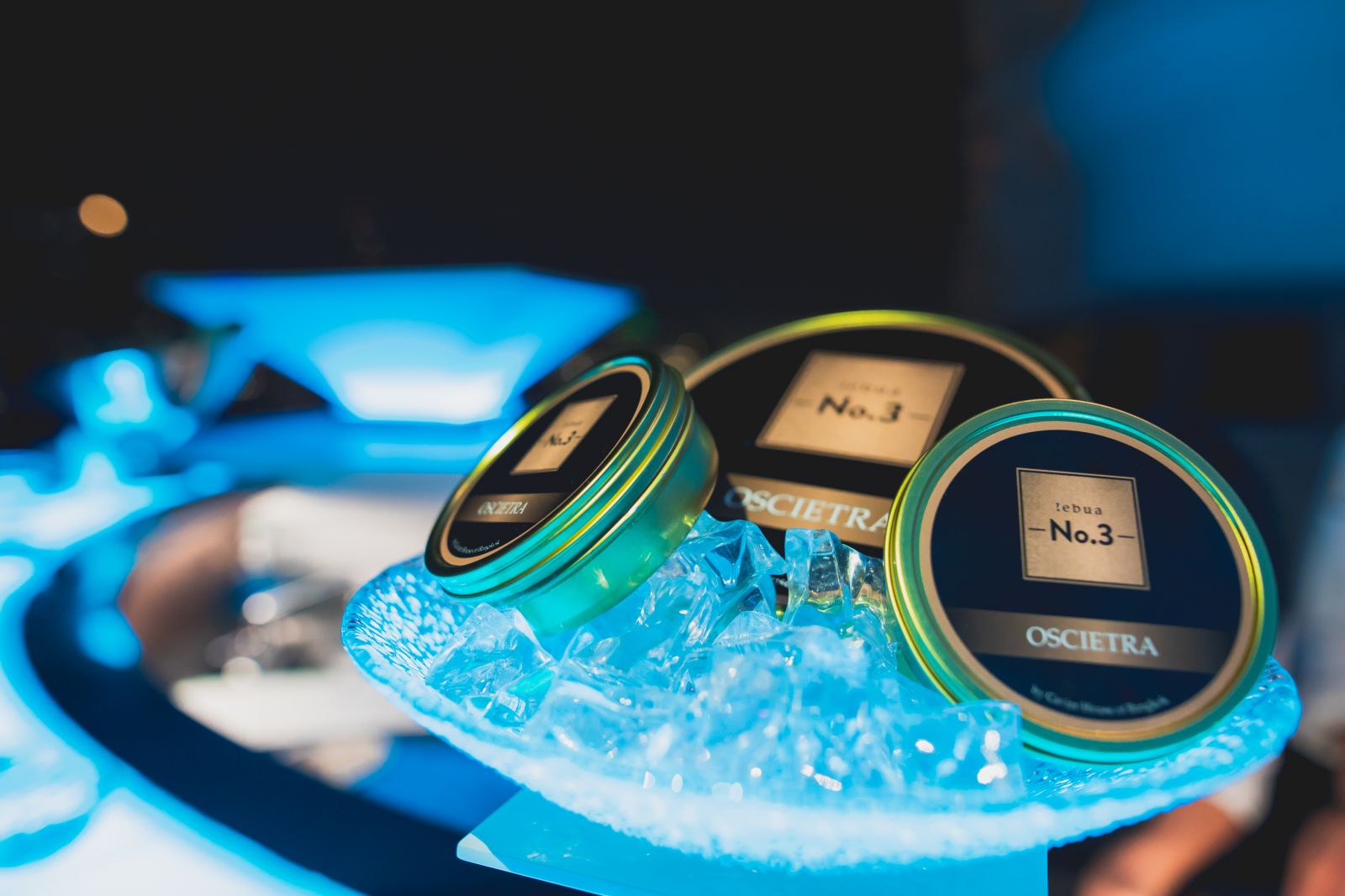 WORLD’S TALLEST GIN, CAVIAR AND VODKA BAR