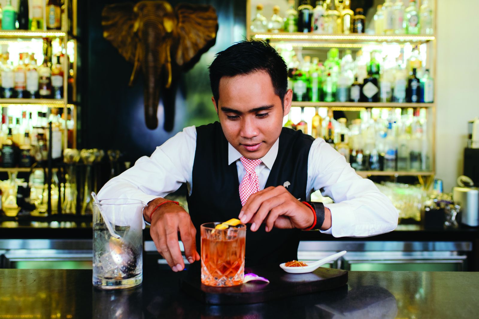 An Indochine Oasis in the Heart of Phnom Penh Elephant Bar, Raffles Hotel Le Royal