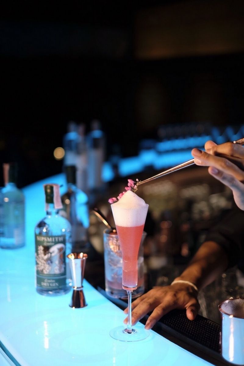 WORLD’S TALLEST GIN, CAVIAR AND VODKA BAR