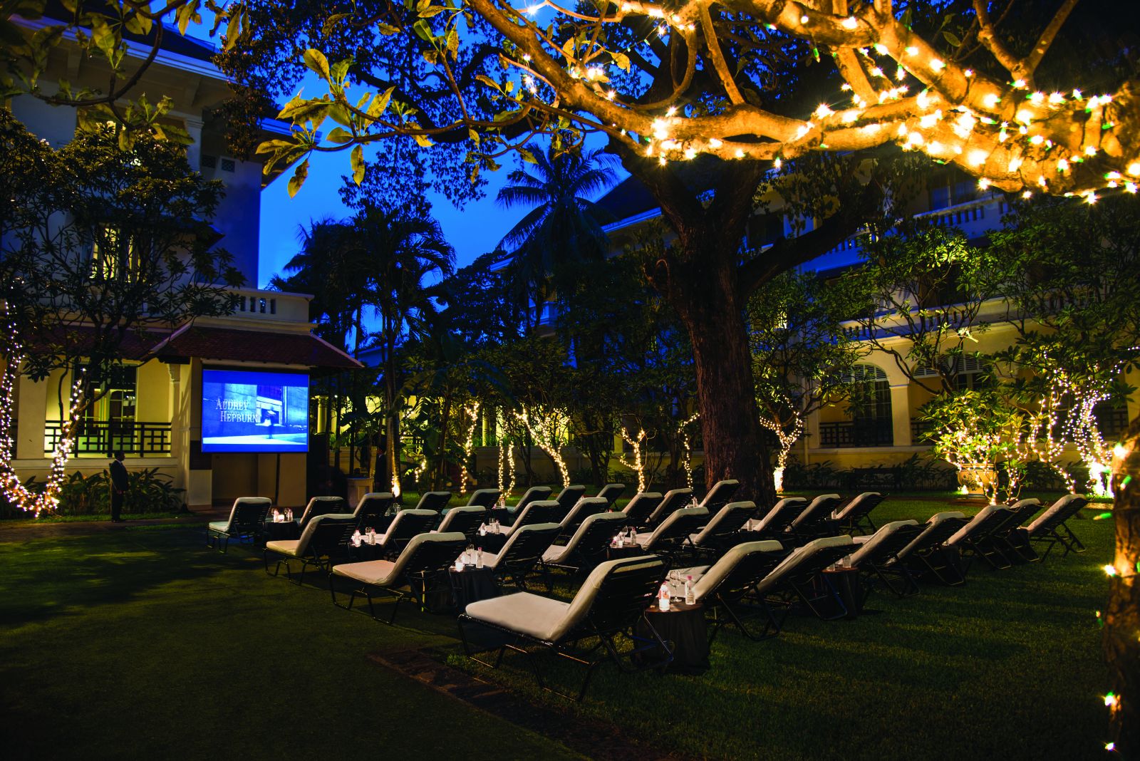 An Indochine Oasis in the Heart of Phnom Penh Elephant Bar, Raffles Hotel Le Royal